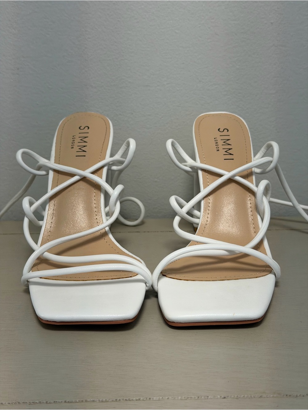 SIMMI London White Lace Up Block Heel Gladiator Strappy Sandals Square Toe US 8